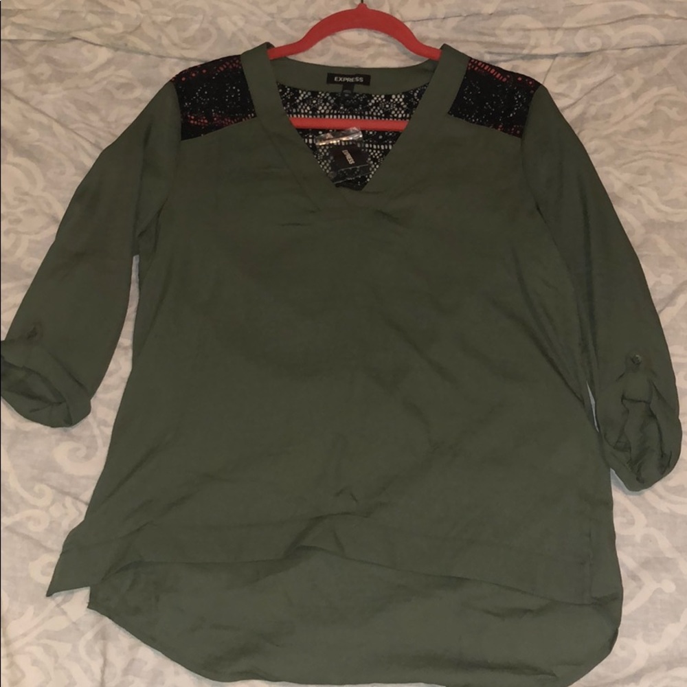 ☘️St. Patty’s Ready☘️ Express blouse
